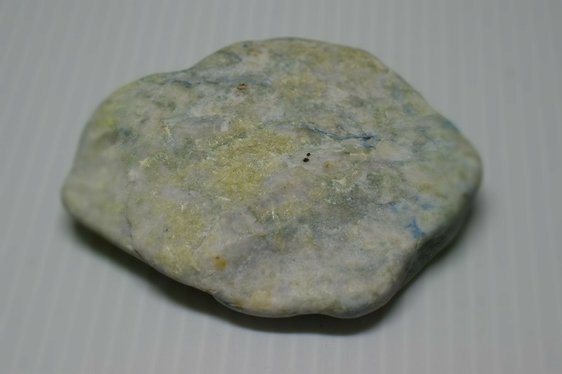 糸魚川産　翡翠原石