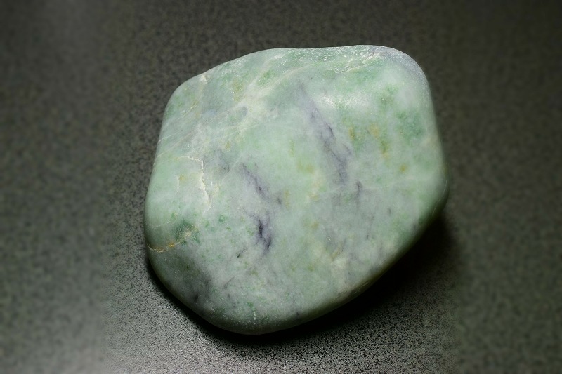 糸魚川産　翡翠原石