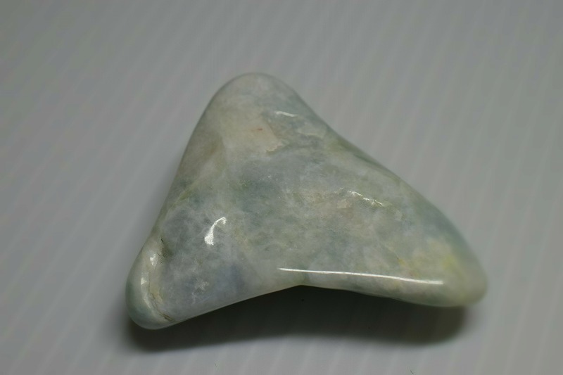 糸魚川産　翡翠原石