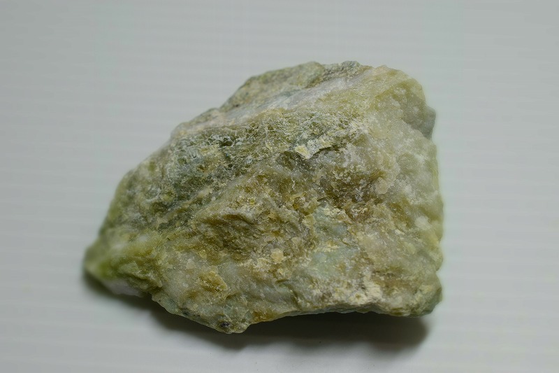 糸魚川産　翡翠原石
