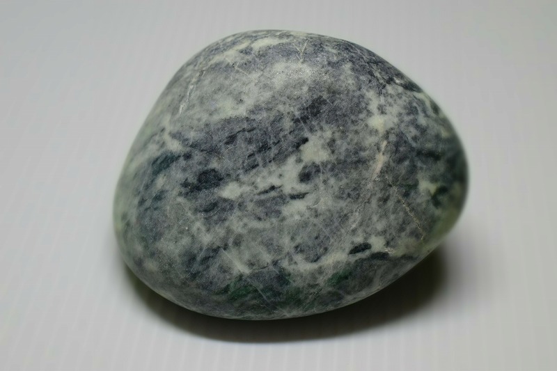 糸魚川産　翡翠原石