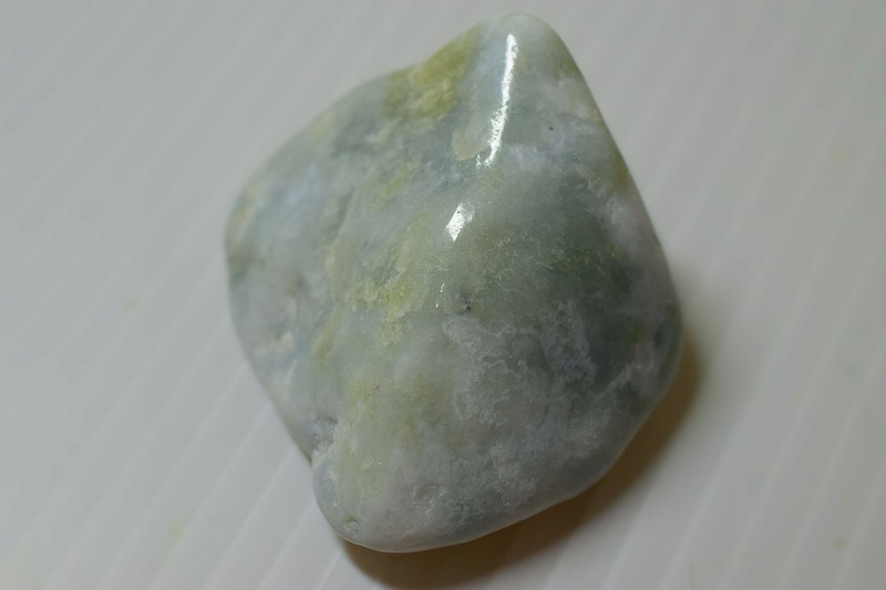 糸魚川産　 翡翠原石