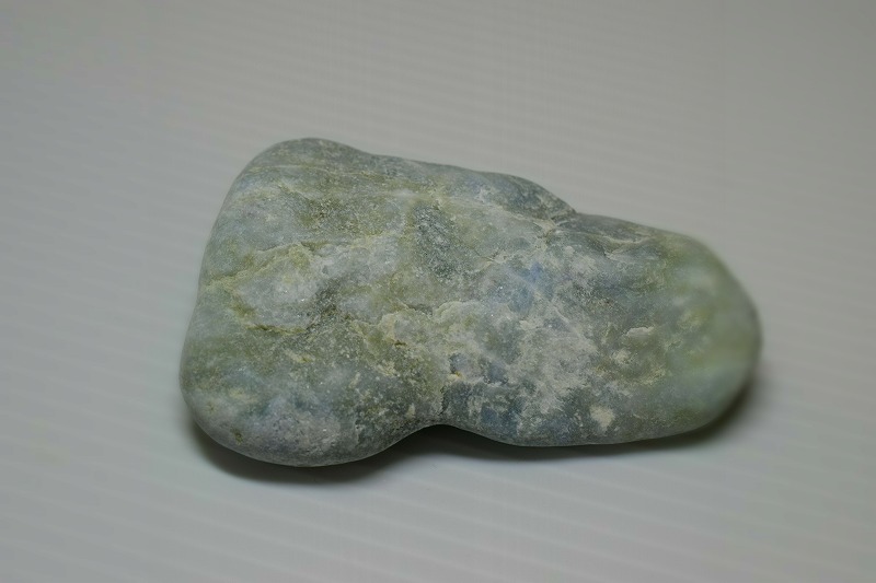 糸魚川産　翡翠原石