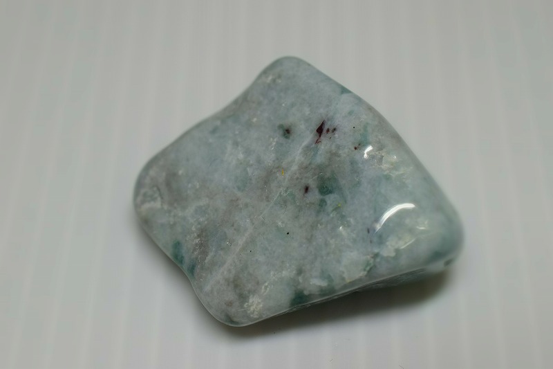 糸魚川産　翡翠原石