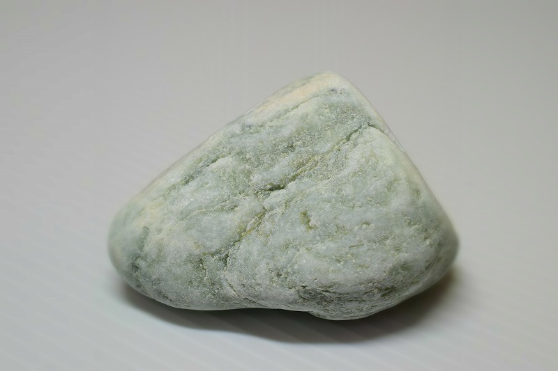 糸魚川産　翡翠原石