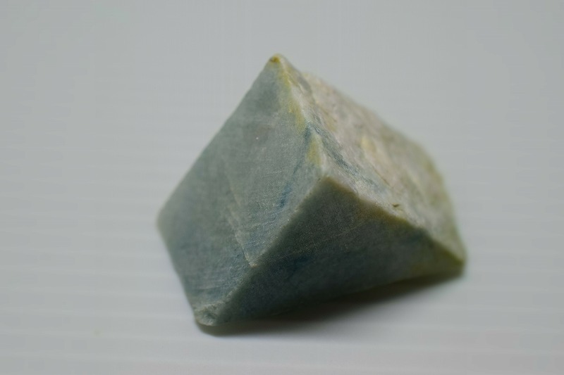 糸魚川産　翡翠原石　板