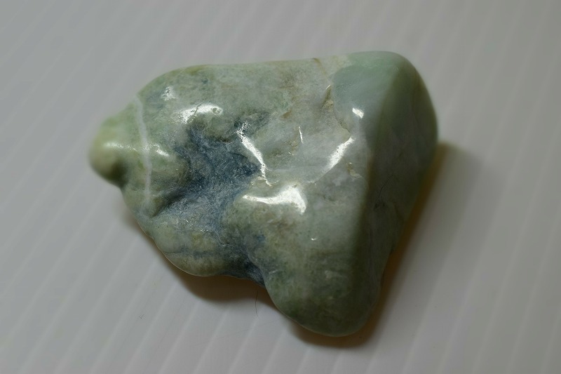 糸魚川産　翡翠原石