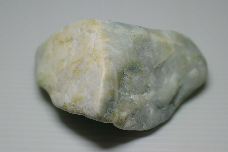 糸魚川産　翡翠原石