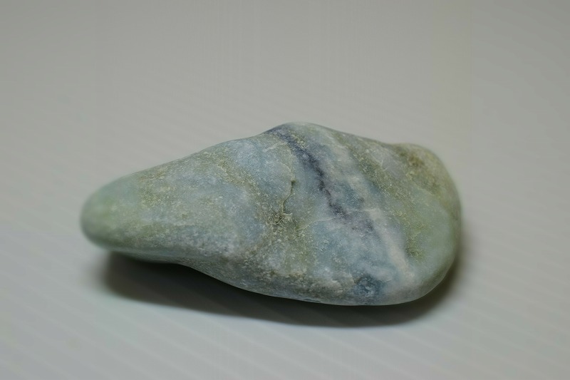 糸魚川産　翡翠原石