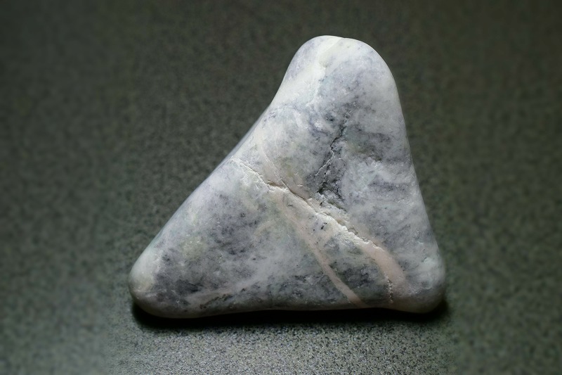糸魚川産　翡翠原石