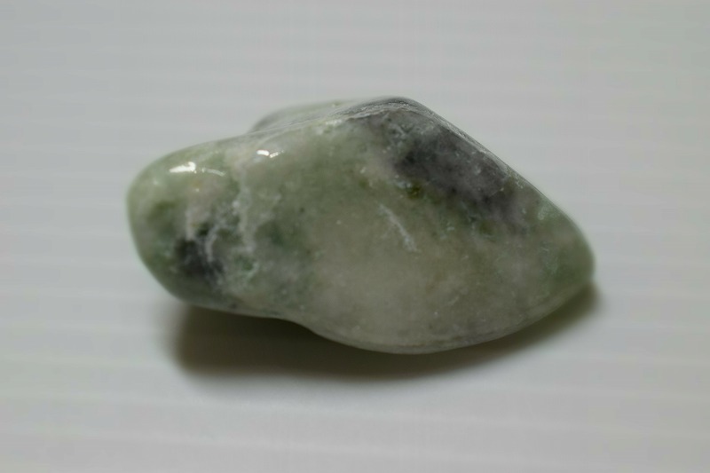 糸魚川産　翡翠原石　