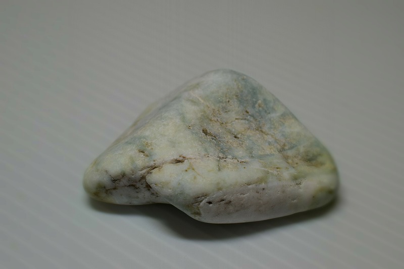 糸魚川産　翡翠原石