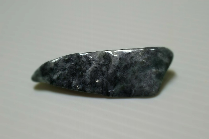 糸魚川産　翡翠原石