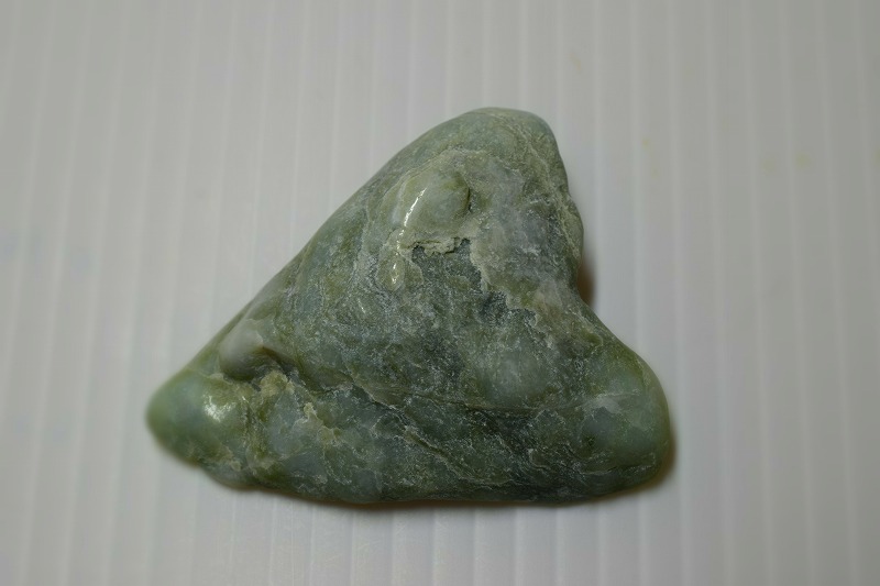 糸魚川産　翡翠原石　