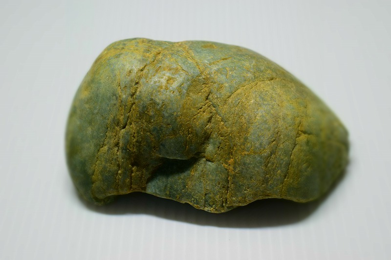 糸魚川産　翡翠原石