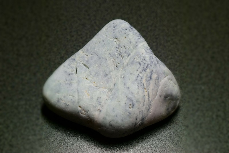 糸魚川産　翡翠原石
