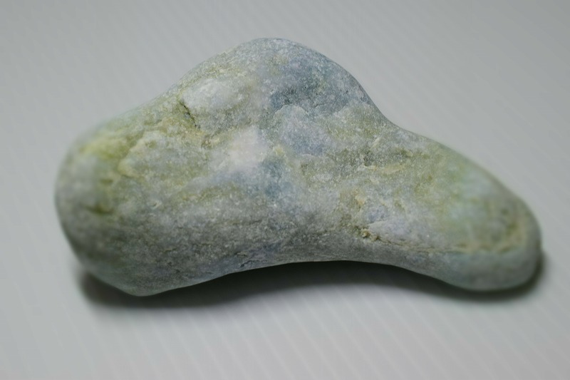 糸魚川産　 翡翠原石