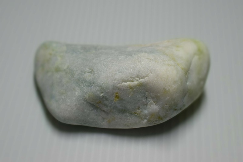 糸魚川産　翡翠原石