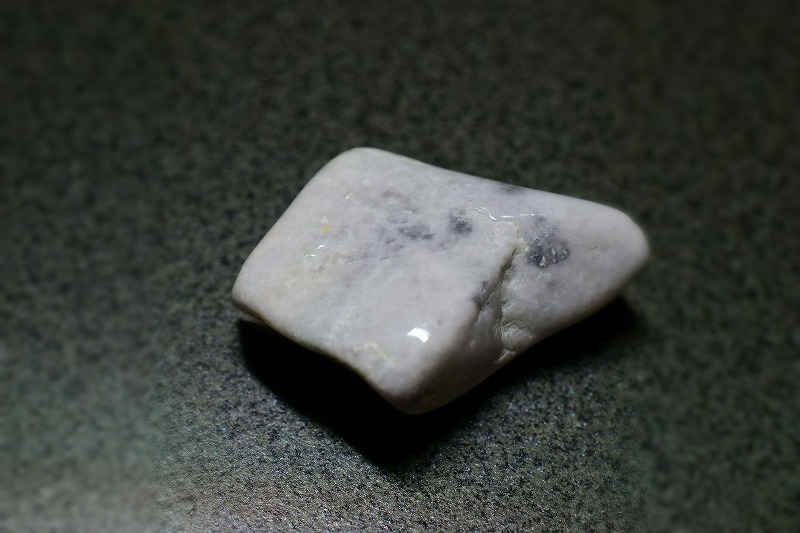 糸魚川産　翡翠原石