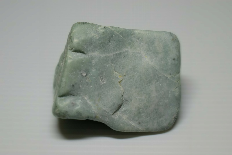 糸魚川産　翡翠原石