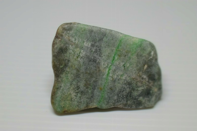 糸魚川産　翡翠原石
