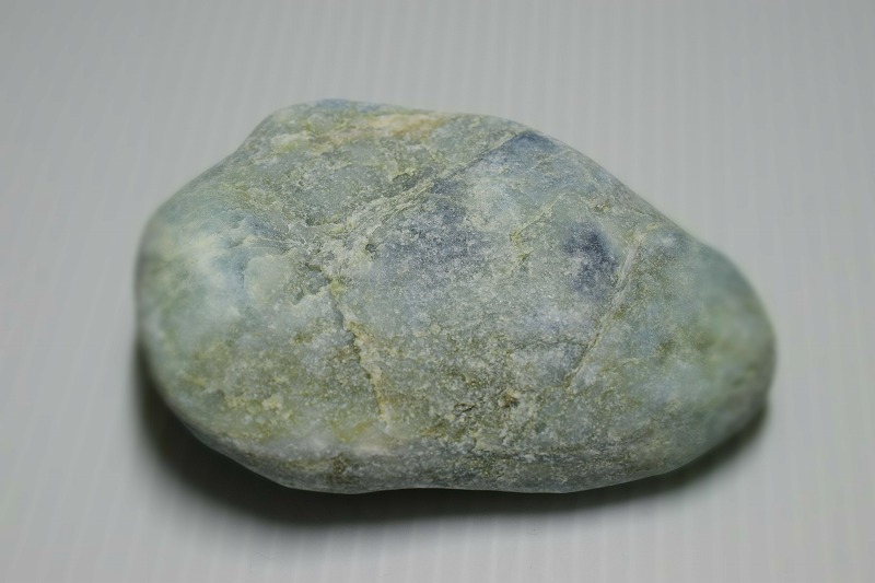 糸魚川産　翡翠原石