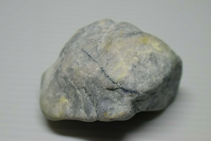 糸魚川産　翡翠原石