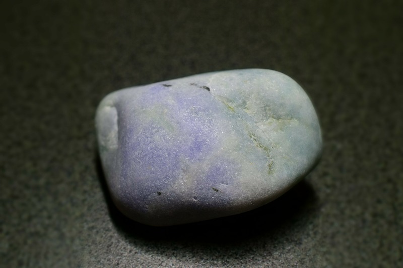 糸魚川産　翡翠原石