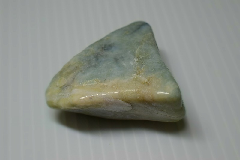 糸魚川産　翡翠原石