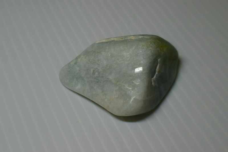 糸魚川産　翡翠　原石