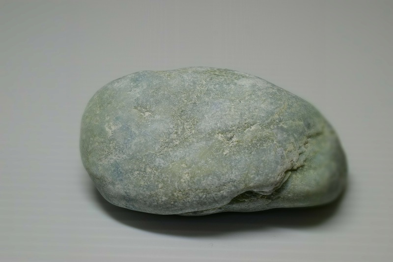 糸魚川産　翡翠原石