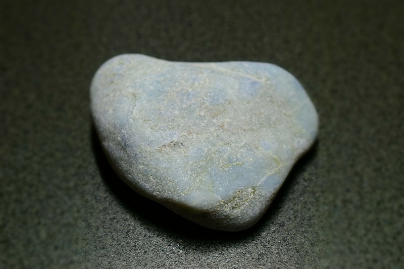 糸魚川産　翡翠原石
