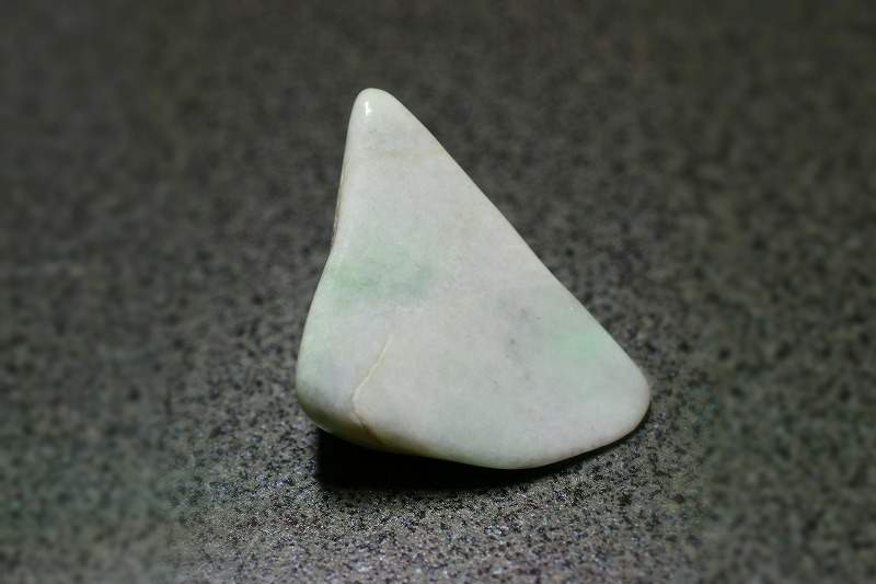 糸魚川産　翡翠原石　