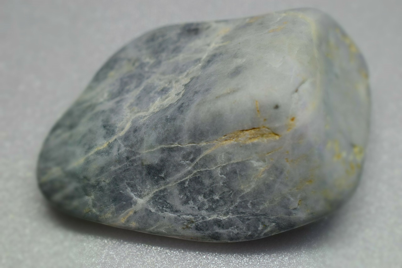 糸魚川産　翡翠原石　