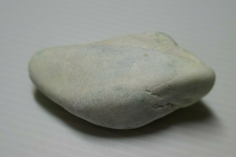 糸魚川産　翡翠原石