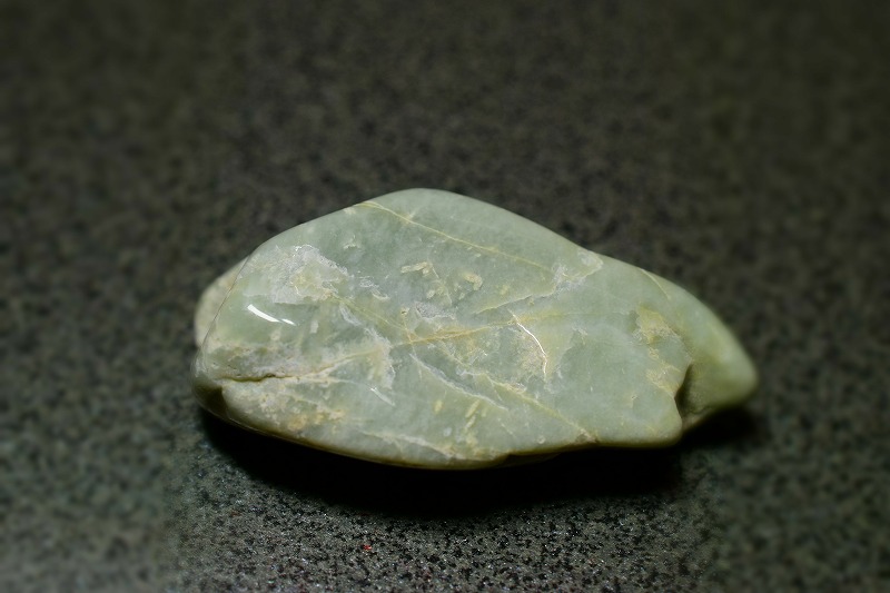 糸魚川産　翡翠原石　