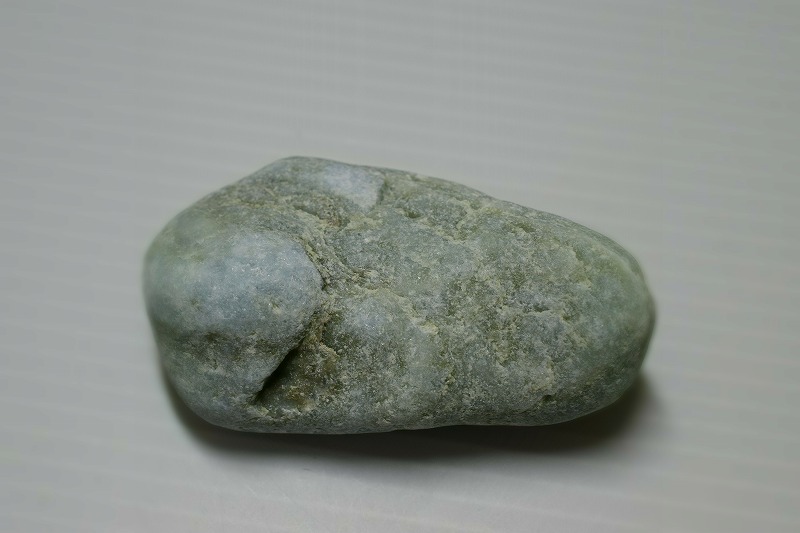 糸魚川産　翡翠原石