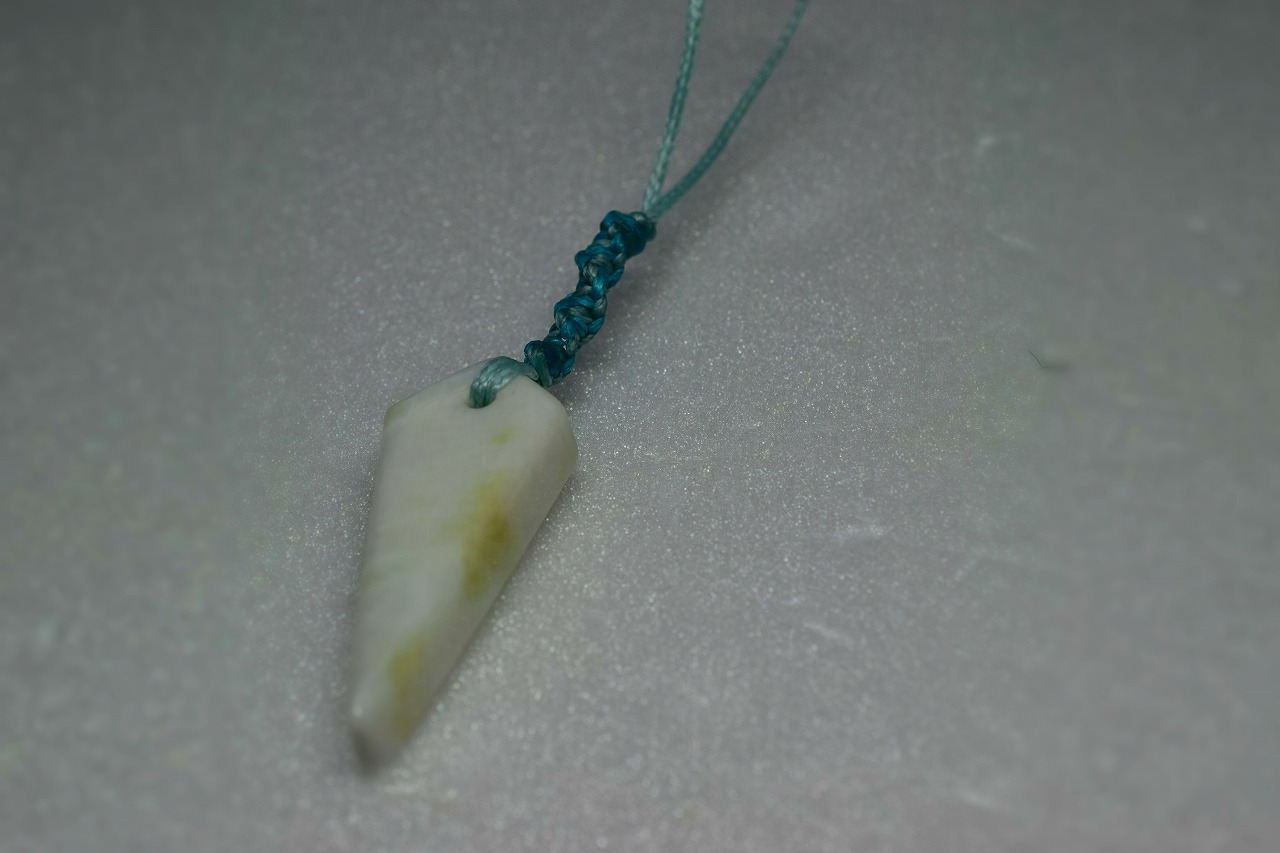 糸魚川産　手作りストラップ