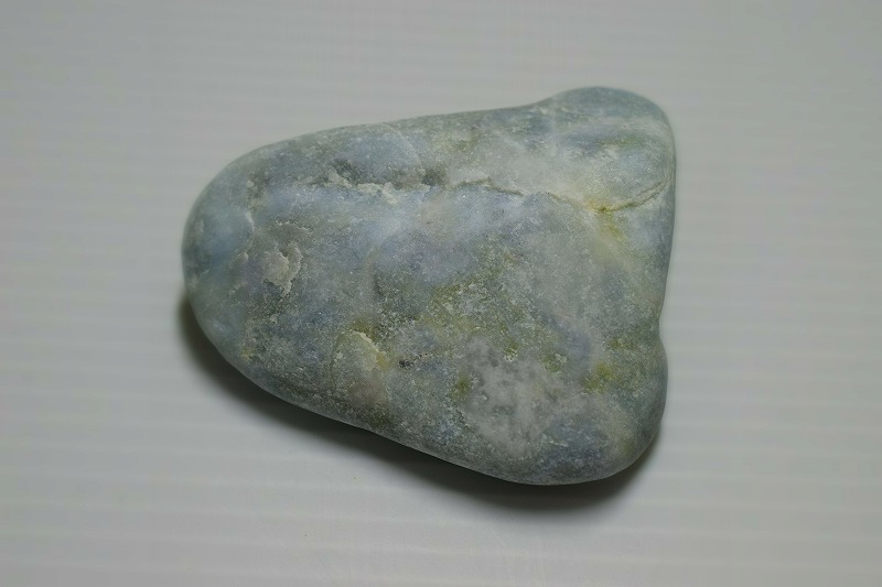 糸魚川産　翡翠原石