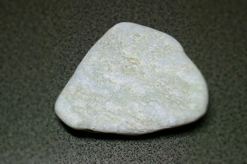 糸魚川産　翡翠原石