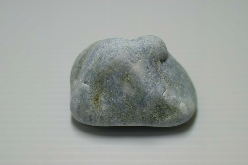 糸魚川産　翡翠原石