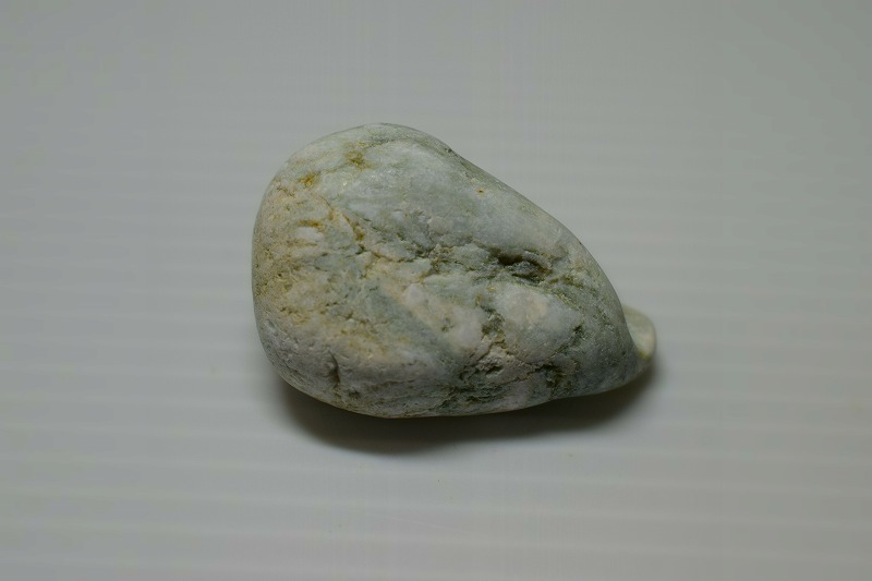 糸魚川産　翡翠原石