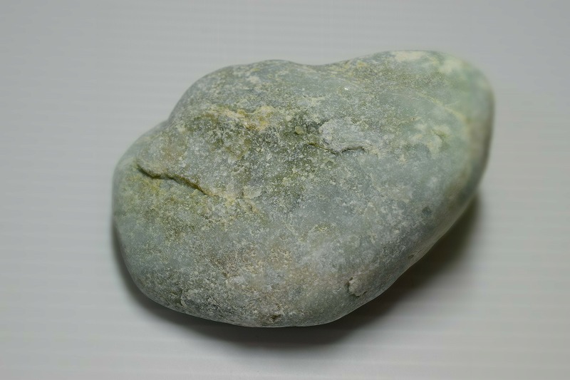 糸魚川産　翡翠原石