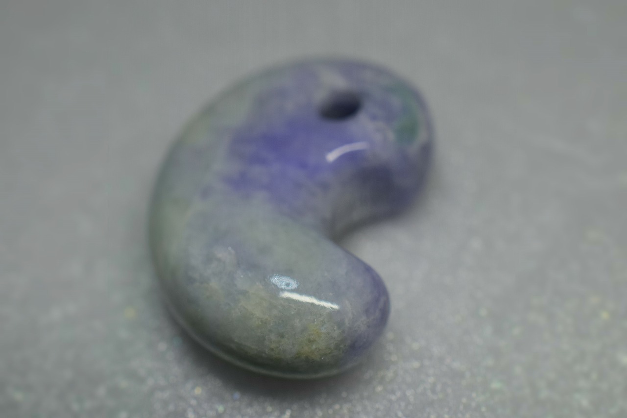 糸魚川産　勾玉 29mm