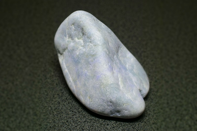糸魚川産　翡翠原石