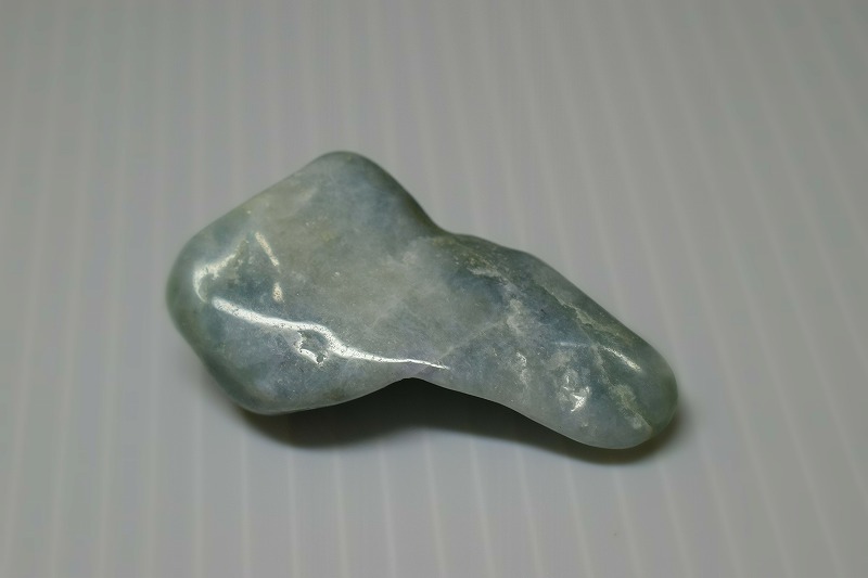 糸魚川産　翡翠原石　
