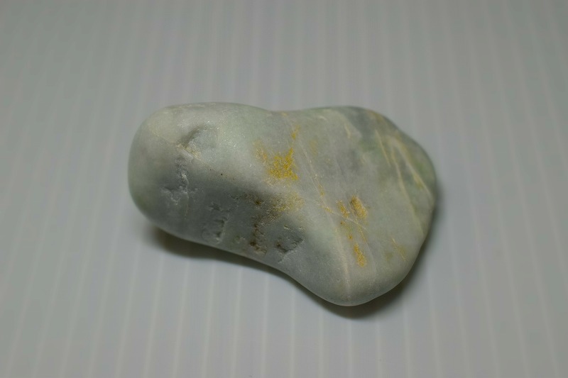 糸魚川産　翡翠原石　