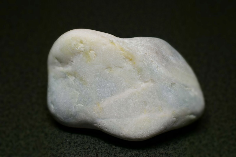 糸魚川産　翡翠原石