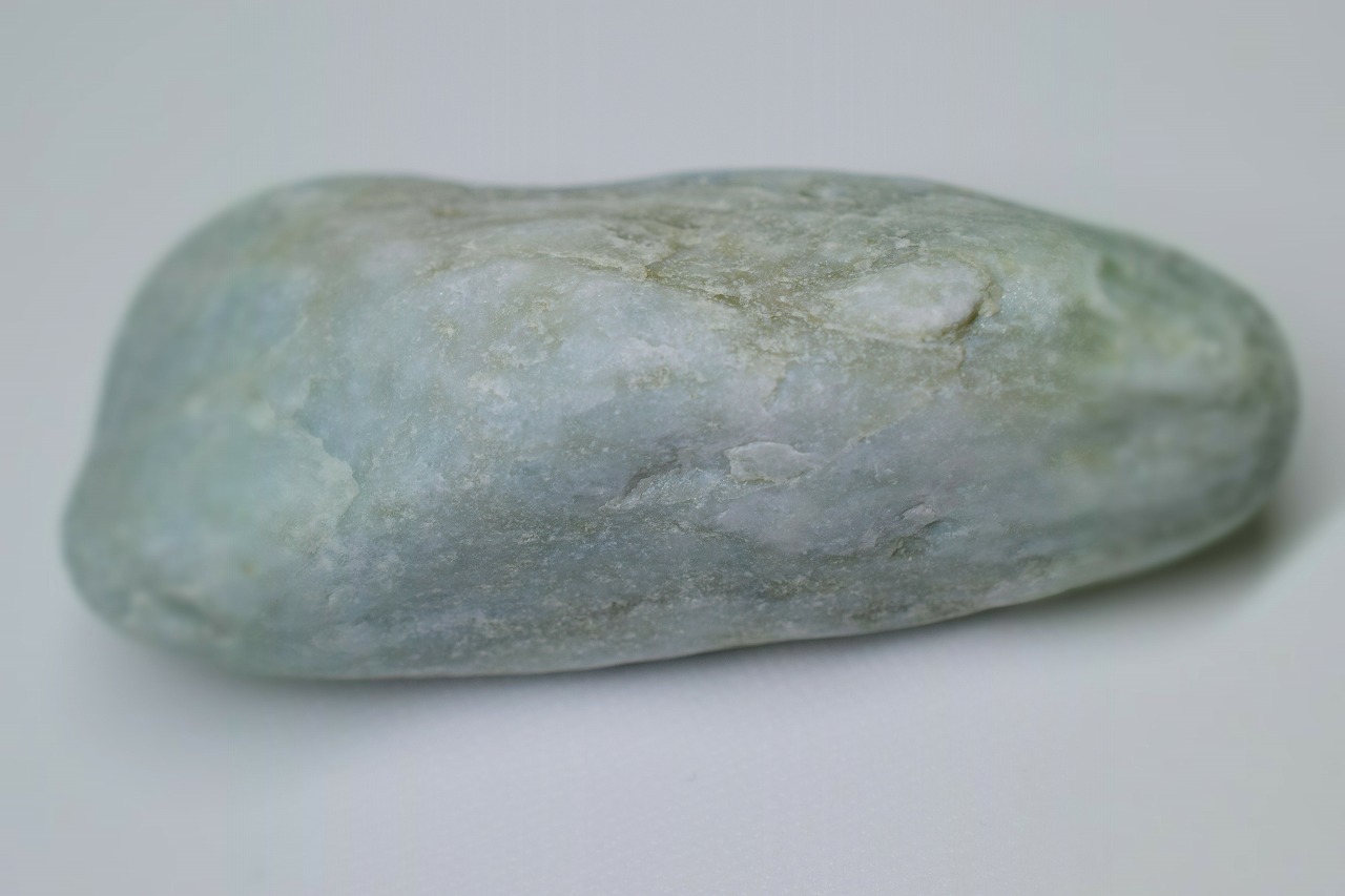 糸魚川産　翡翠原石
