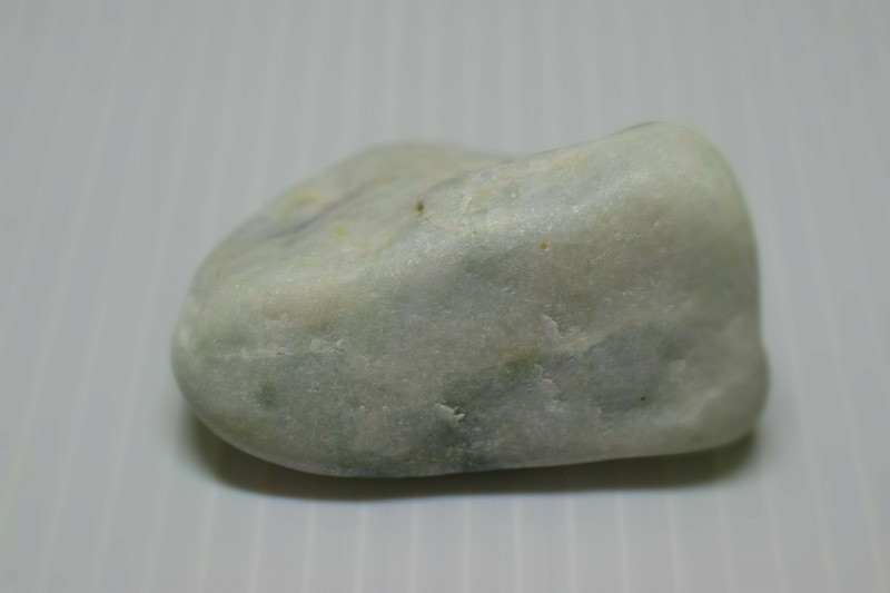 糸魚川産　翡翠原石　